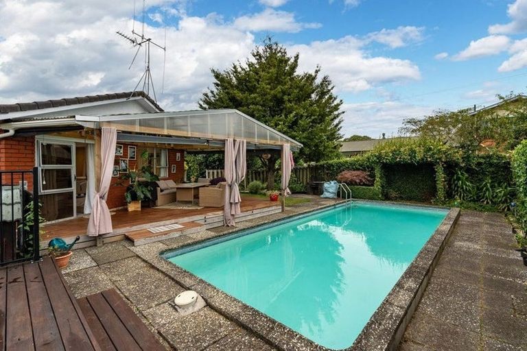 Photo of property in 54 Regent Street, Silverdale, Hamilton, 3216
