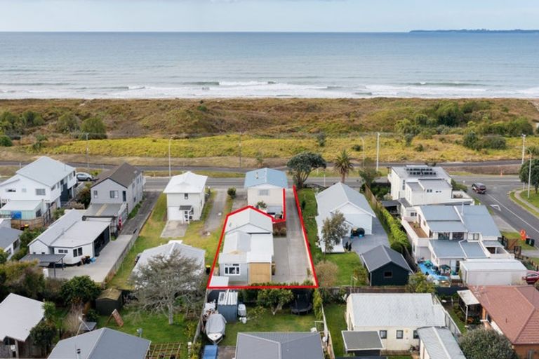 Photo of property in 828b Papamoa Beach Road, Papamoa Beach, Papamoa, 3118