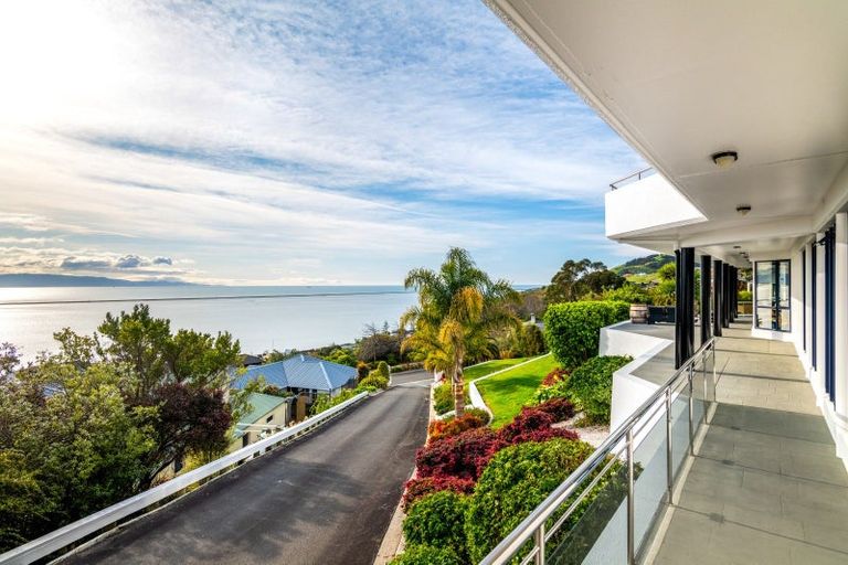 Photo of property in 4 Cape View, Atawhai, Nelson, 7010