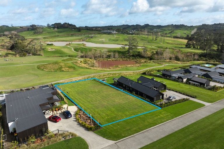 Photo of property in 53 Grayson Road, Wainui, 0992