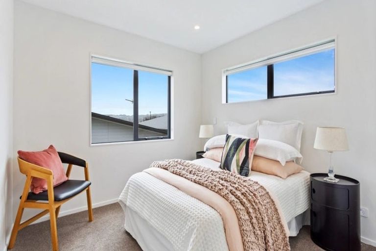 Photo of property in 15 Aquamarine Road, Rosehill, 2113