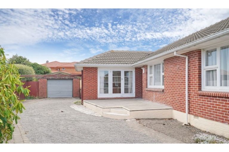 Photo of property in 76 Teesdale Street, Burnside, Christchurch, 8053