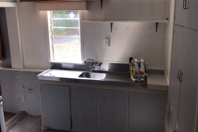 Photo of property in 6 Brighton Terrace, Murrays Bay, Auckland, 0630