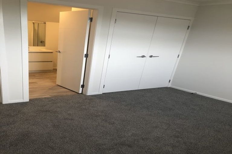 Photo of property in 27u2 Seddon Road, Frankton, Hamilton, 3204