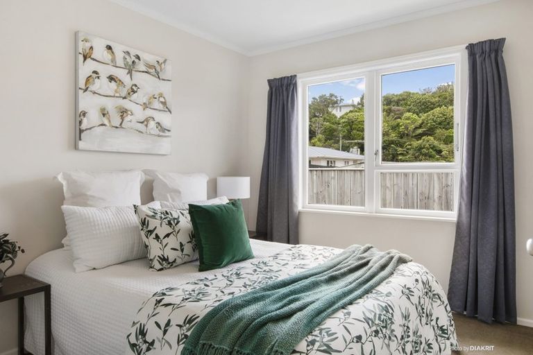 Photo of property in 58 Salford Street, Newlands, Wellington, 6037