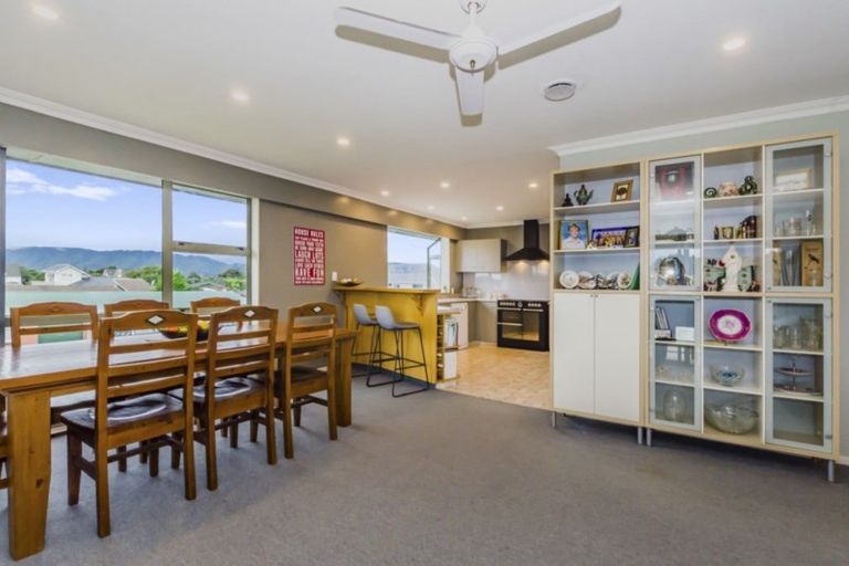 Photo of property in 184 Manly Street, Paraparaumu Beach, Paraparaumu, 5032