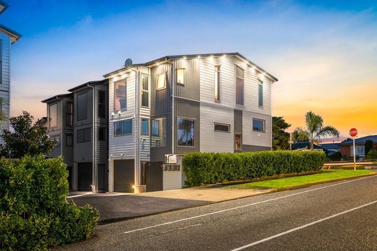 Photo of property in 1/1a Halsey Road, Manurewa, Auckland, 2102