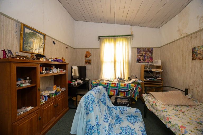 Photo of property in 1 Ranfurly Street, Palmerston North, 4410