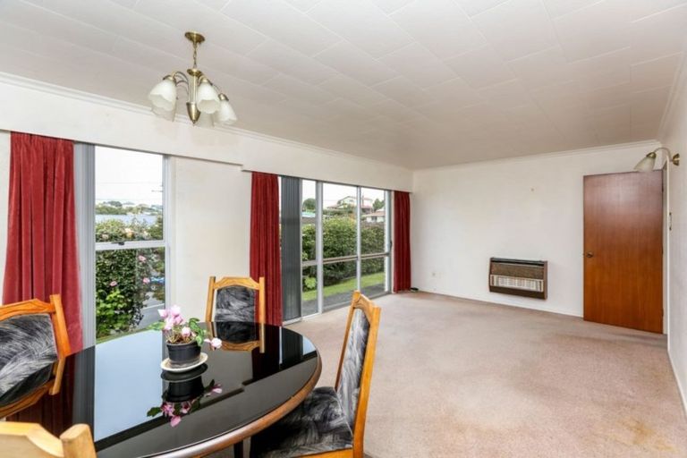 Photo of property in 3/10 Birdwood Avenue, Moturoa, New Plymouth, 4310