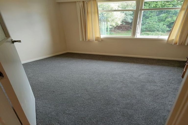 Photo of property in 16a Selwyn Road, Cockle Bay, Auckland, 2014