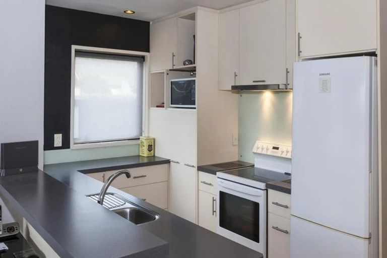 Photo of property in 43n Waimairi Road, Upper Riccarton, Christchurch, 8041