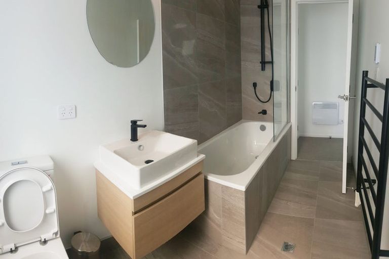 Photo of property in 4b Regent Street, Newtown, Wellington, 6021