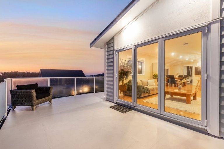 Photo of property in 21a Richard Street, Titahi Bay, Porirua, 5022