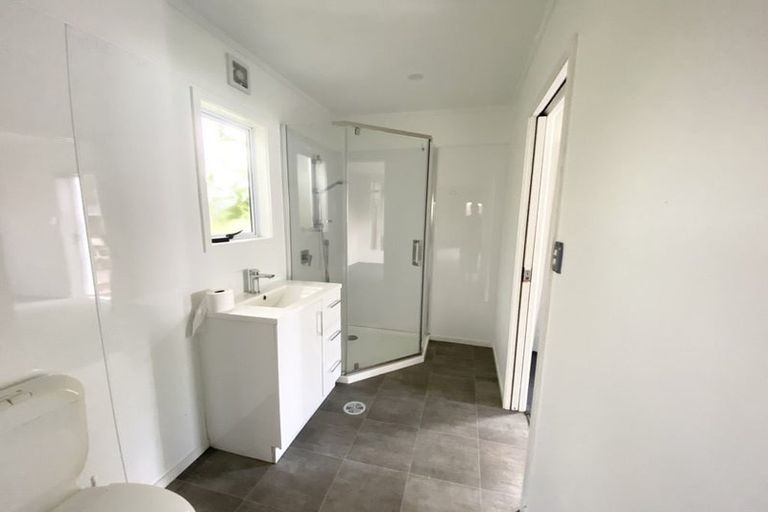 Photo of property in 108 Tirimoana Road, Te Atatu South, Auckland, 0602