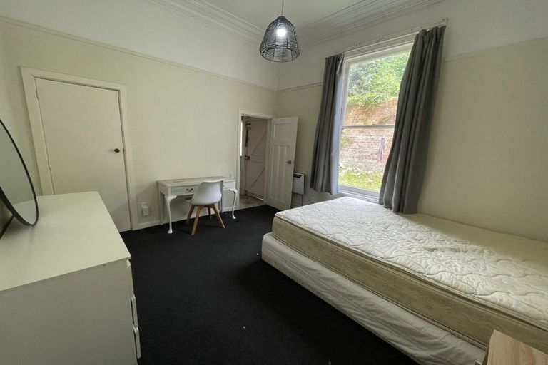 Photo of property in 1/18 Clifton Terrace, Kelburn, Wellington, 6012