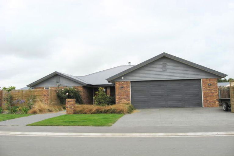 Photo of property in 6 Cairnbrae Drive, Prebbleton, 7604