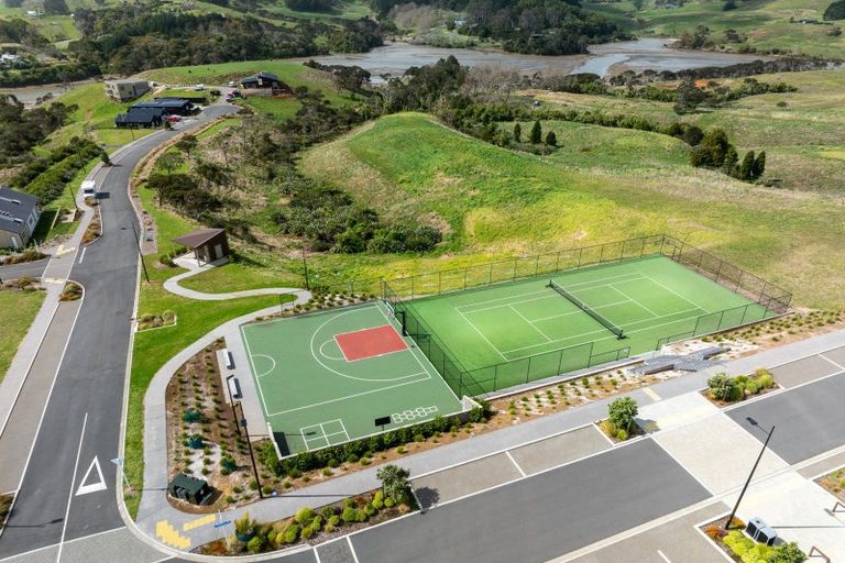Photo of property in 19 Tunarau Street, Raglan, 3225