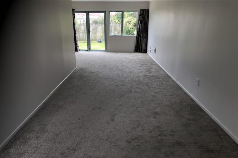 Photo of property in 1 Kona Crescent, Henderson, Auckland, 0610