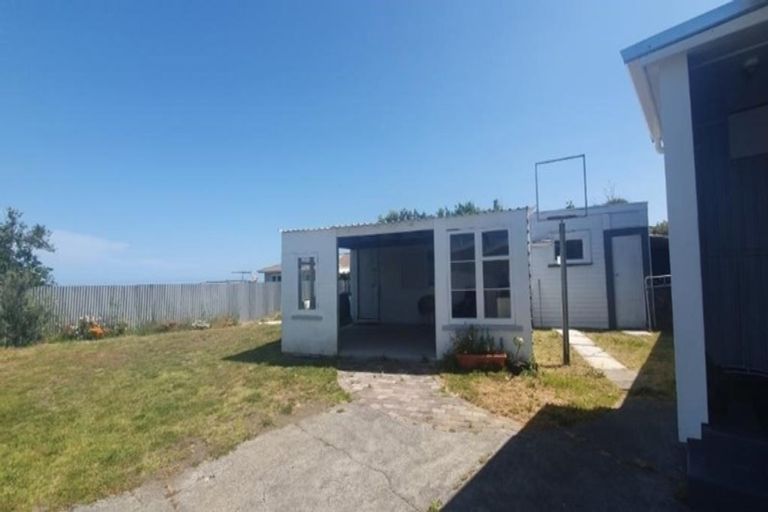 Photo of property in 4 Waitote Street, Castlecliff, Whanganui, 4501