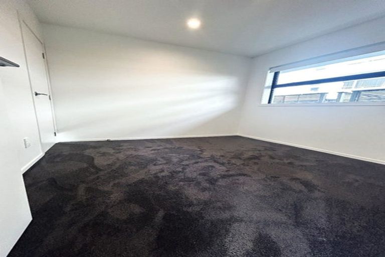 Photo of property in 8/764 Beach Road, Browns Bay, Auckland, 0630