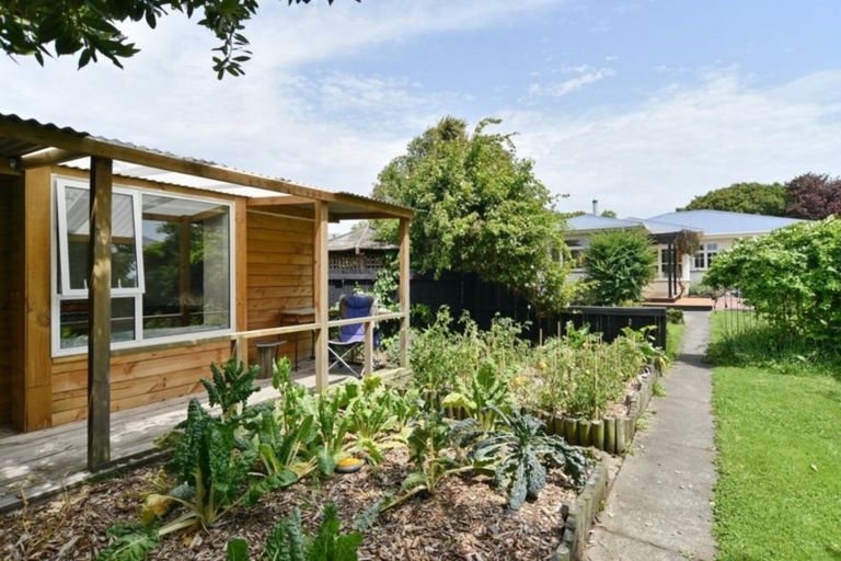 Photo of property in 42 Hinemoa Street, Spreydon, Christchurch, 8024