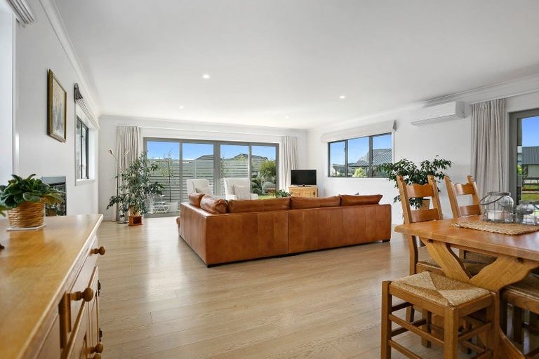 Photo of property in 18 Mike Smith Drive, Cambridge, 3434