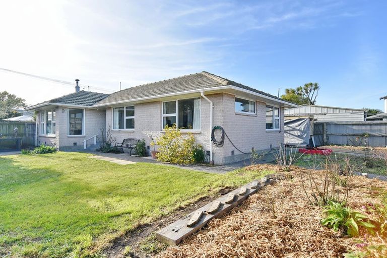 Photo of property in 53 Maces Road, Bromley, Christchurch, 8062