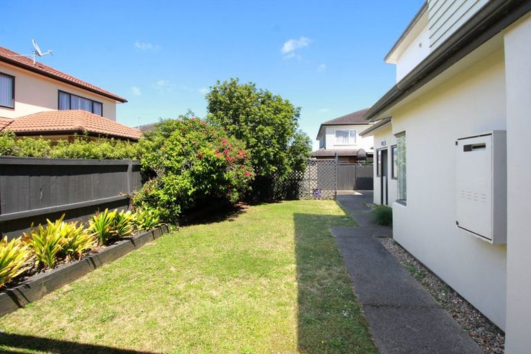 Photo of property in 28 Malahide Drive, Flat Bush, Auckland, 2019