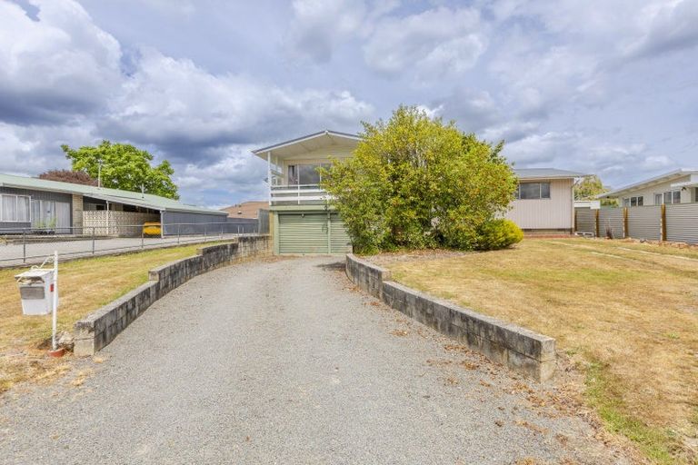 Photo of property in 64 Mount Herbert Road, Waipukurau, 4200