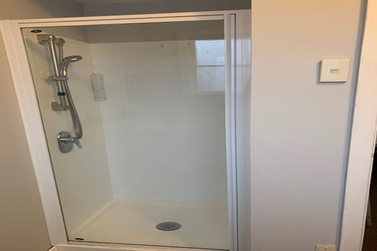 Photo of property in 96a Naenae Road, Naenae, Lower Hutt, 5011