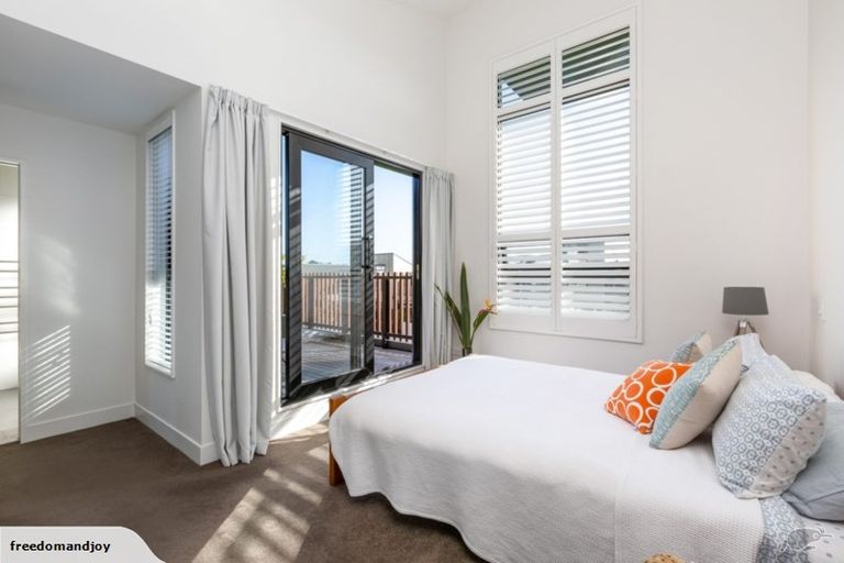 Photo of property in 20 Hastings Street, Hobsonville, Auckland, 0616