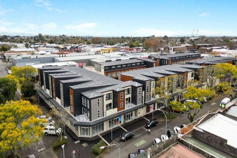 Photo of property in 124/126 Commerce Street, Frankton, Hamilton, 3204