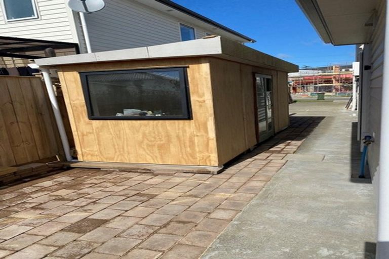 Photo of property in 16 Cloonlyon Drive, Flat Bush, Auckland, 2019