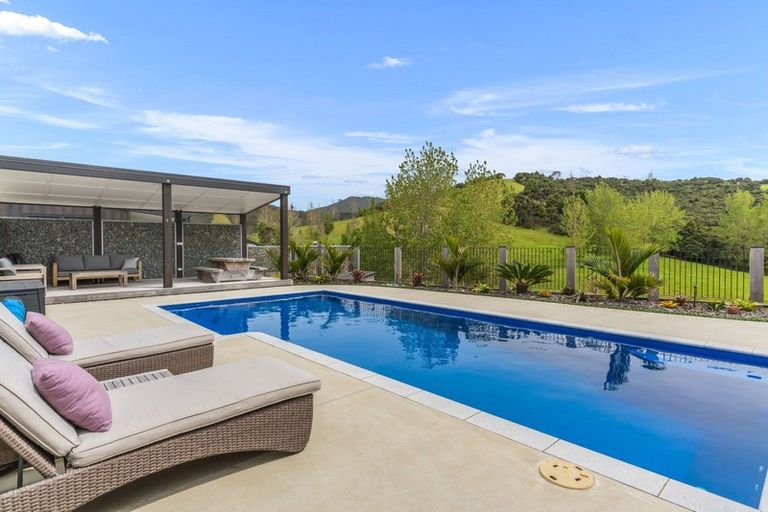 Photo of property in 34 Waiotahi Drive, Mangawhai, Kaiwaka, 0573
