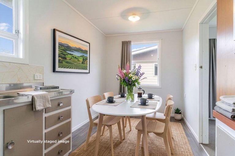 Photo of property in 460 High Street South, Carterton, 5713