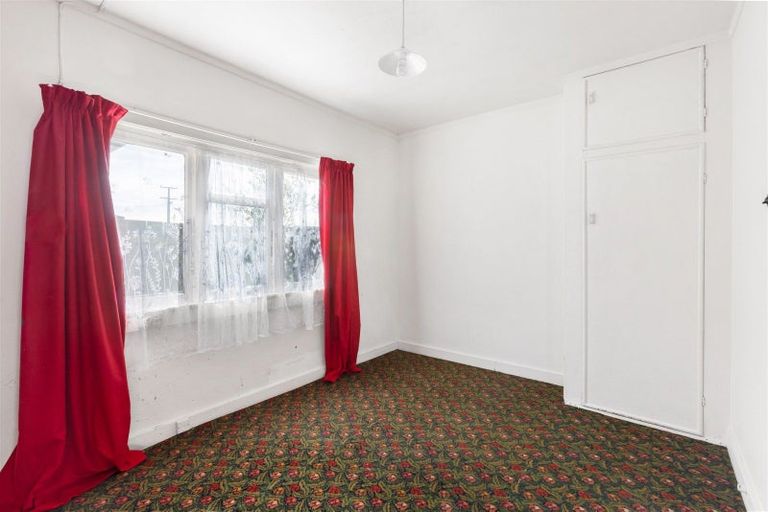 Photo of property in 34 Derby Street, Westport, 7825