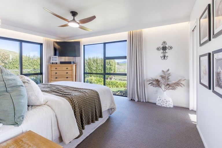 Photo of property in 14 Centre Road, Matamau, Dannevirke, 4977