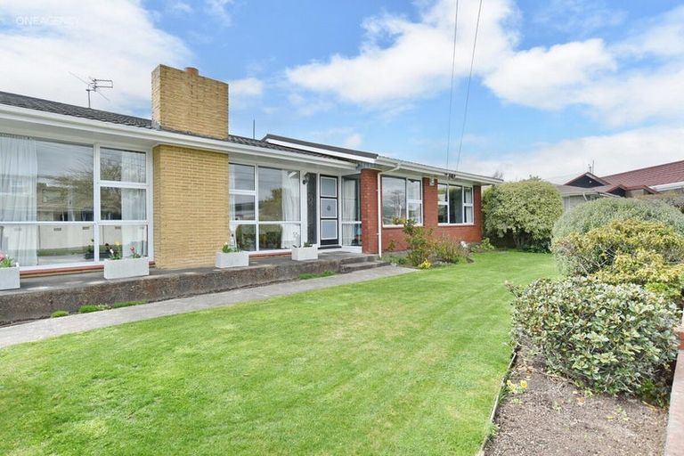 Photo of property in 29 Erin Crescent, Mairehau, Christchurch, 8013
