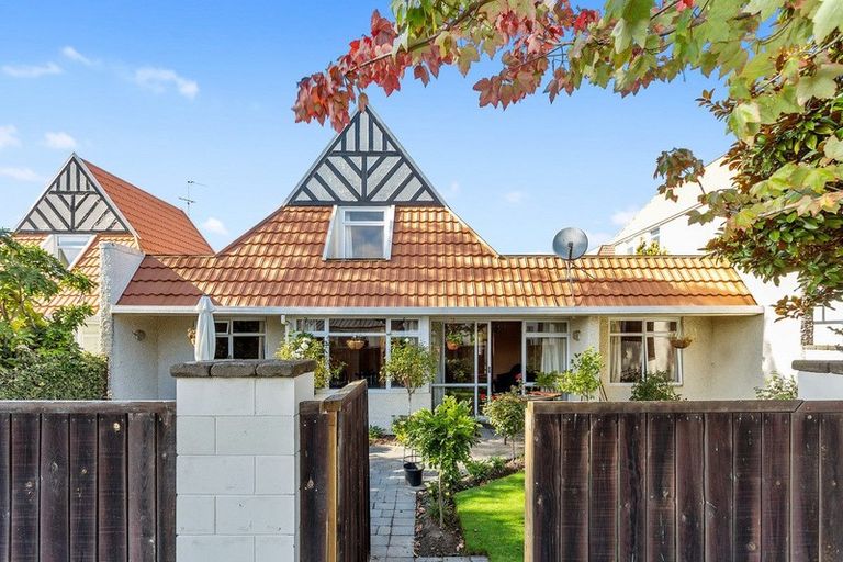 Photo of property in 24d Mansfield Avenue, St Albans, Christchurch, 8014