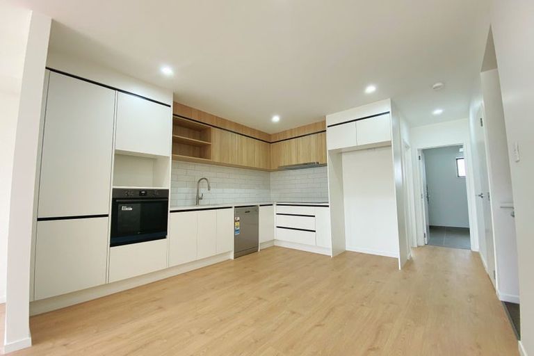 Photo of property in 34 Sinton Road, Hobsonville, Auckland, 0618