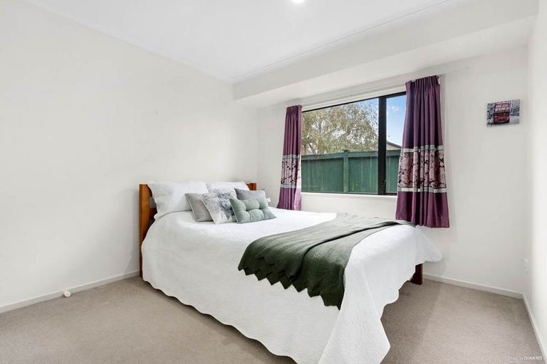 Photo of property in 5 Karson Place, Flat Bush, Auckland, 2016