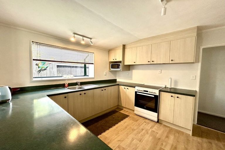 Photo of property in 17 Glenfield Road, Owhata, Rotorua, 3010