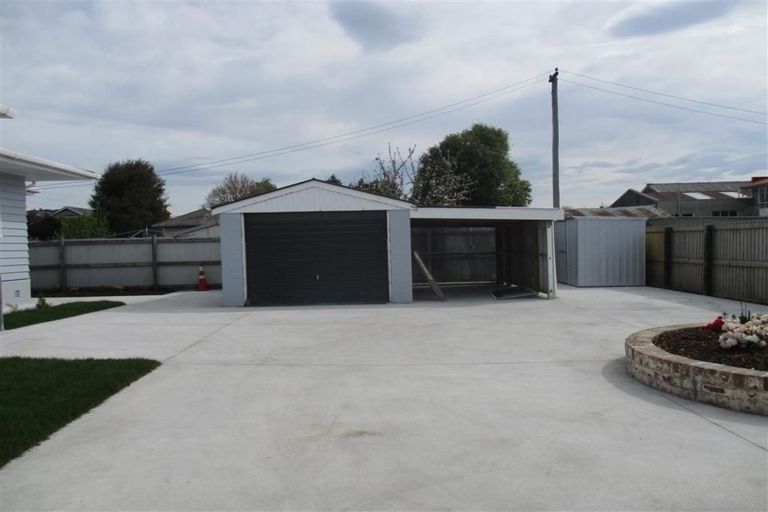 Photo of property in 12a Beckford Road, Saint Martins, Christchurch, 8022