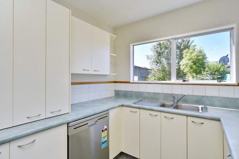 Photo of property in 69 Kowhai Avenue, Rangiora, 7400