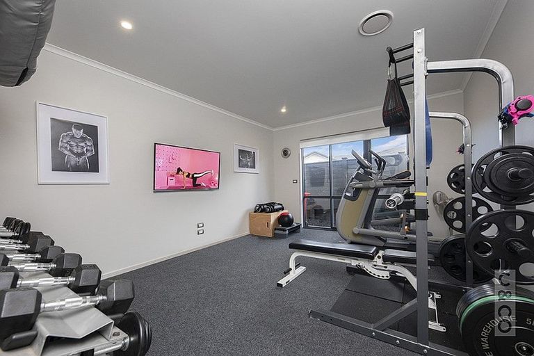 Photo of property in 42 Pohutukawa Parade, Riverhead, 0820