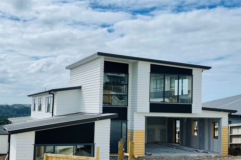 Photo of property in 4 Matuka Lane, Ranui, Auckland, 0612