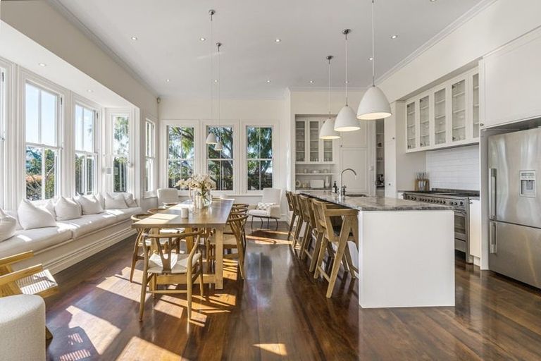 Photo of property in 77 Hinemoa Street, Birkenhead, Auckland, 0626