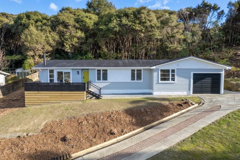Photo of property in 11 Karaka Street, Wainuiomata, Lower Hutt, 5014