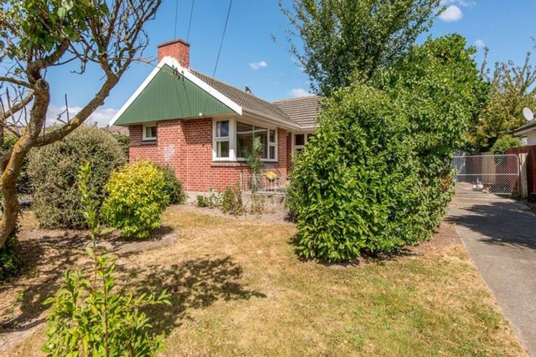 Photo of property in 14 Springhill Street, Avonhead, Christchurch, 8042