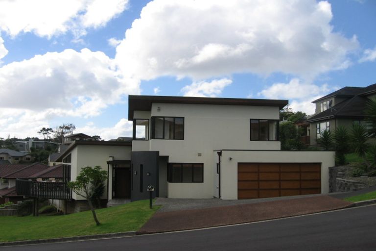 Photo of property in 24 Chamari Close, Titirangi, Auckland, 0604